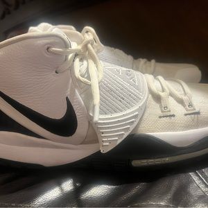 Nike Air Zoom Kyrie Irving